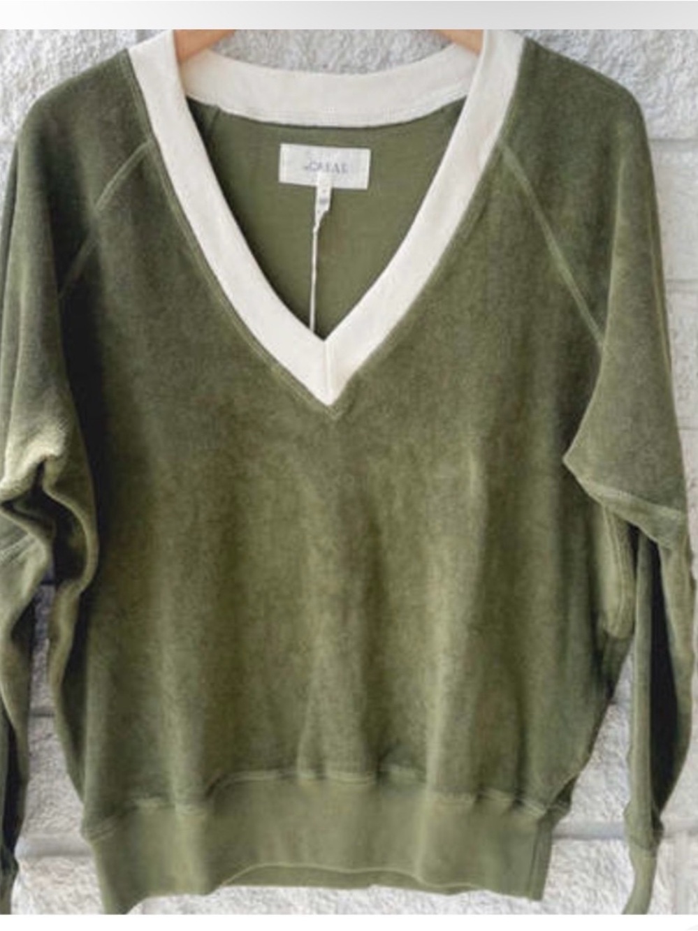 New no tags THE GREAT microterry v neck sweatshirt green Classic